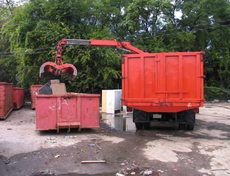 Different sizes of skips available for hire
