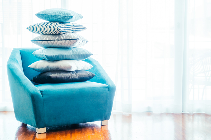 Transform Your Living Space with Thorough Decluttering